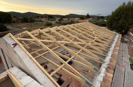 Pose d'une nouvelle charpente en fermettes 